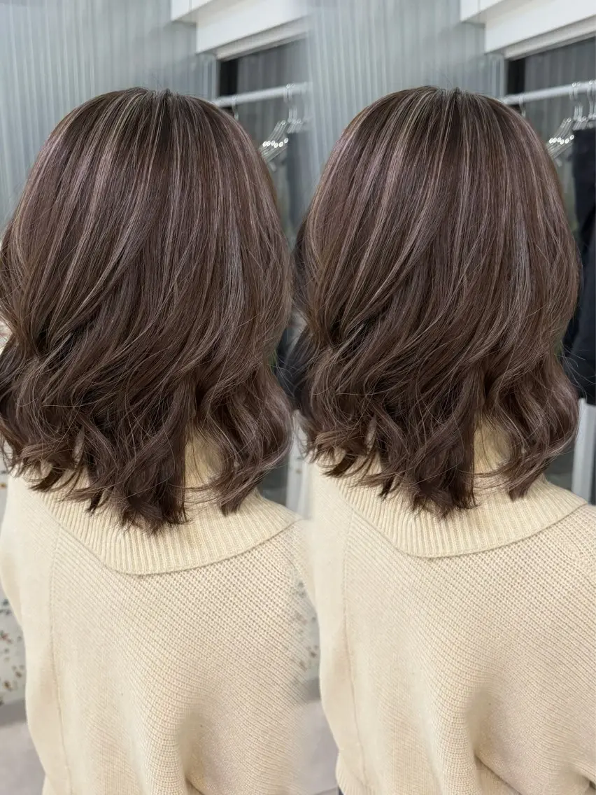 ミディアム カラー ブラウンカラー ハイライトカラー ピンクカラー ピンクブラウン ハイライト カット ヘアカラー トリートメント 表参道/ハイライト バレイヤージュのヘアスタイル