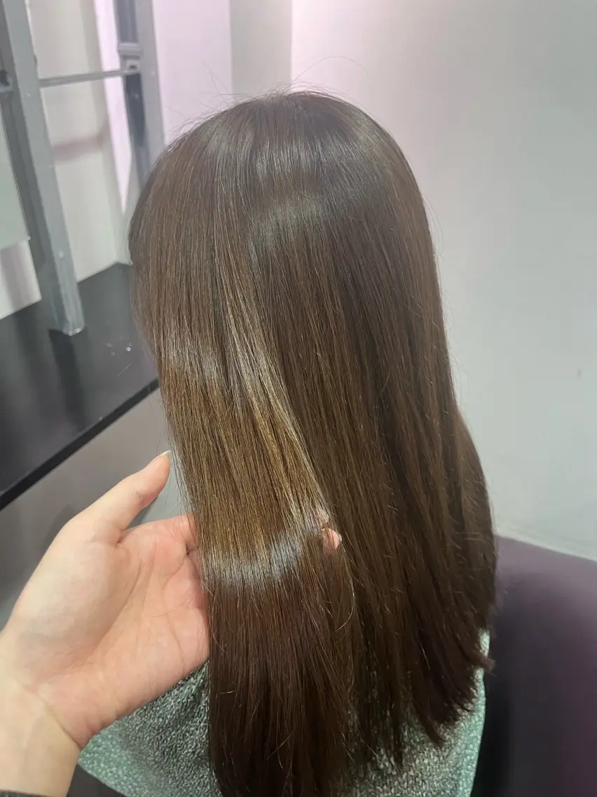 ロング こまつ まりやのヘアスタイル