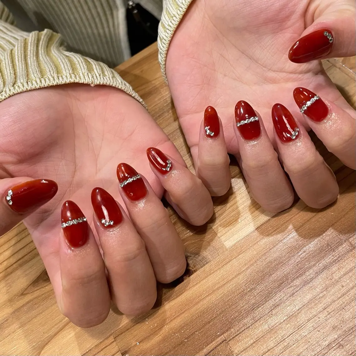 ネイル ワンカラーネイル ストーンネイル ハンドネイル Mynail プライベートサロンのネイルデザイン