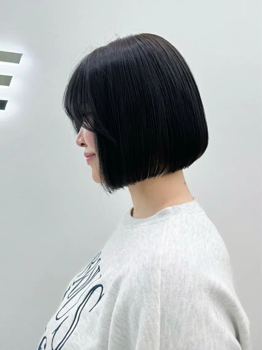 ショート カラー ヘアアレンジ カット ヘアカラー トリートメント ヘッドスパ ヘアセット 縮毛矯正🤍 ボブ/ HIKARIのヘアスタイル