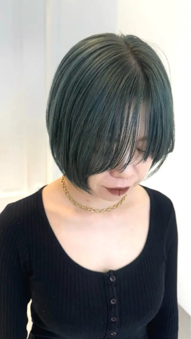 ショート カラー ヘアアレンジ ブリーチ 透明感カラー ダブルカラー ブリーチなしカラー 韓国風ヘア カット ヘアカラー トリートメント ヘッドスパ ヘアセット 顔周りカット×透明感 カラー💫AINAのヘアスタイル