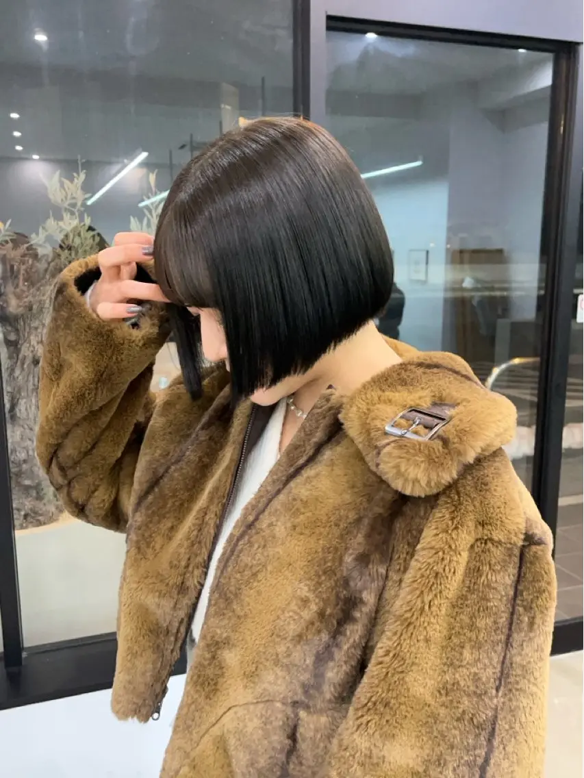 ショート ヘアカラー XIA AIMIのヘアスタイル