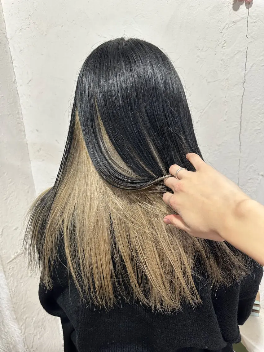 ロング カラー indigo/ Minamiのヘアスタイル