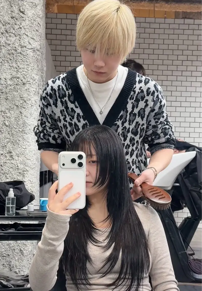 ロング ロングレイヤー エクステ レイヤーカット ロング カット igarashi 【レイヤーカット】のヘアスタイル