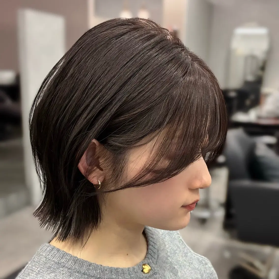 ミディアム カラー ボブレイヤー ブラウンカラー チョコレートブラウン ボブ くびれヘア TheEct🫧ca now SUZUNOのヘアスタイル
