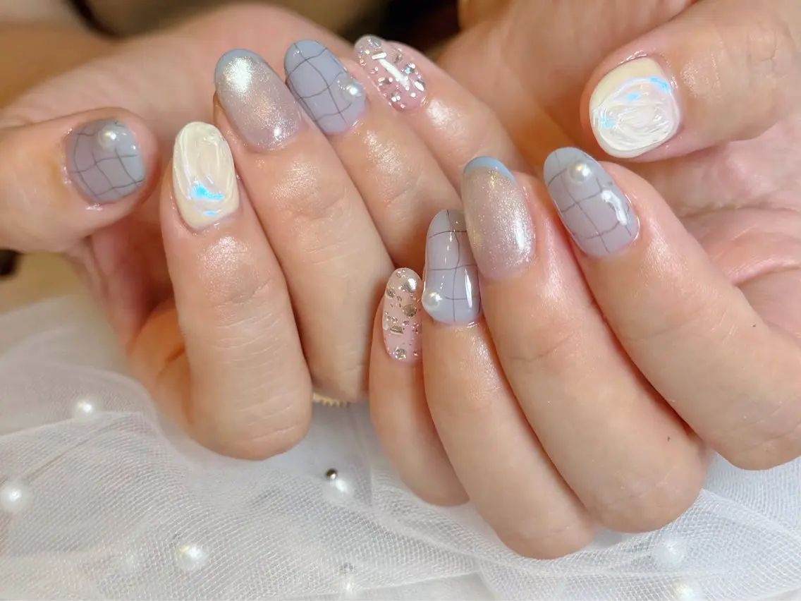 ネイル クリアネイル フラッシュネイル フラッシュマグ フレンチネイル マグネットネイル Luana nailのネイルデザイン