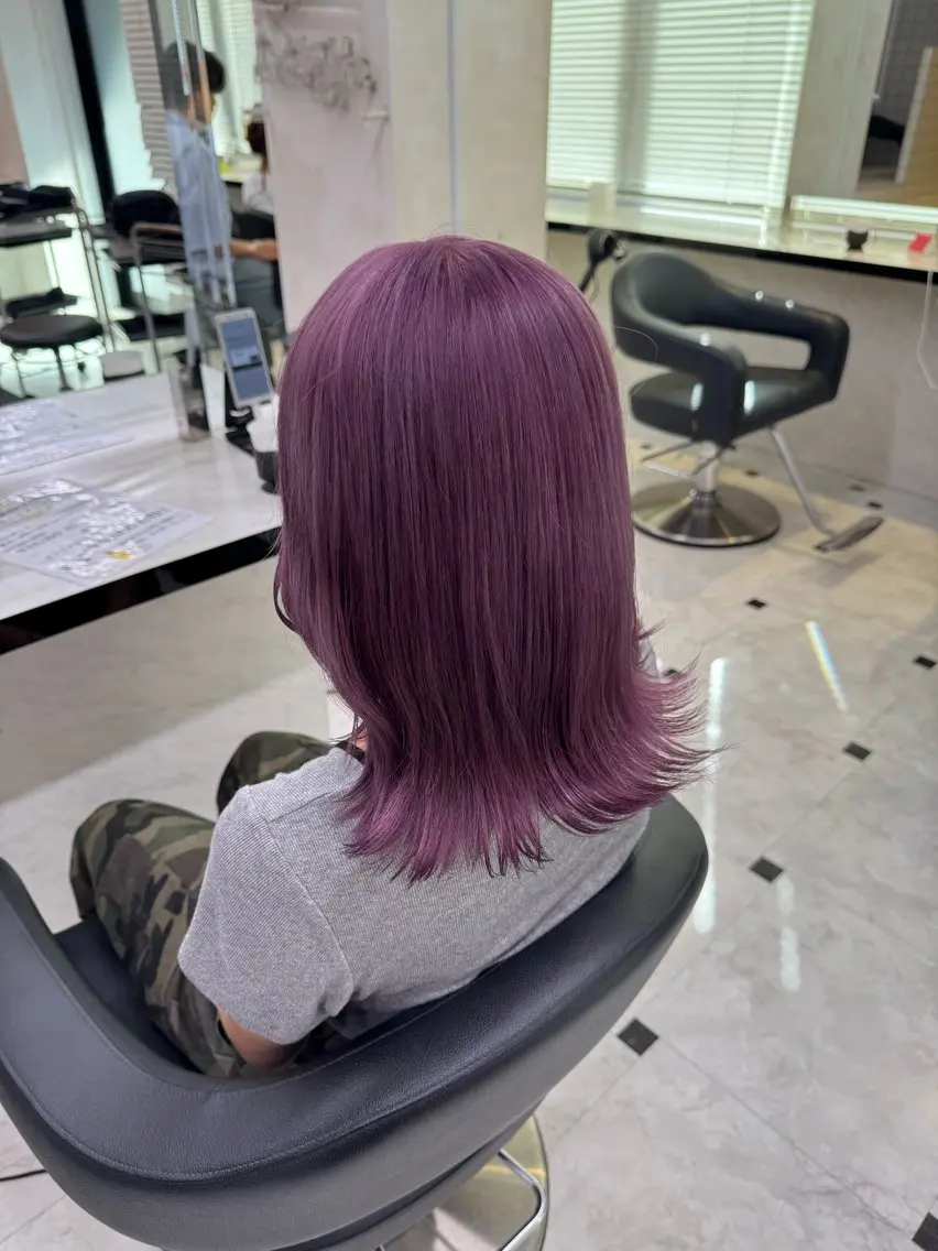 セミロング カラー ヘアアレンジ ブリーチ ケアブリーチ 🥀レイヤー×ハイト ーントレンドヘア🥀のヘアスタイル