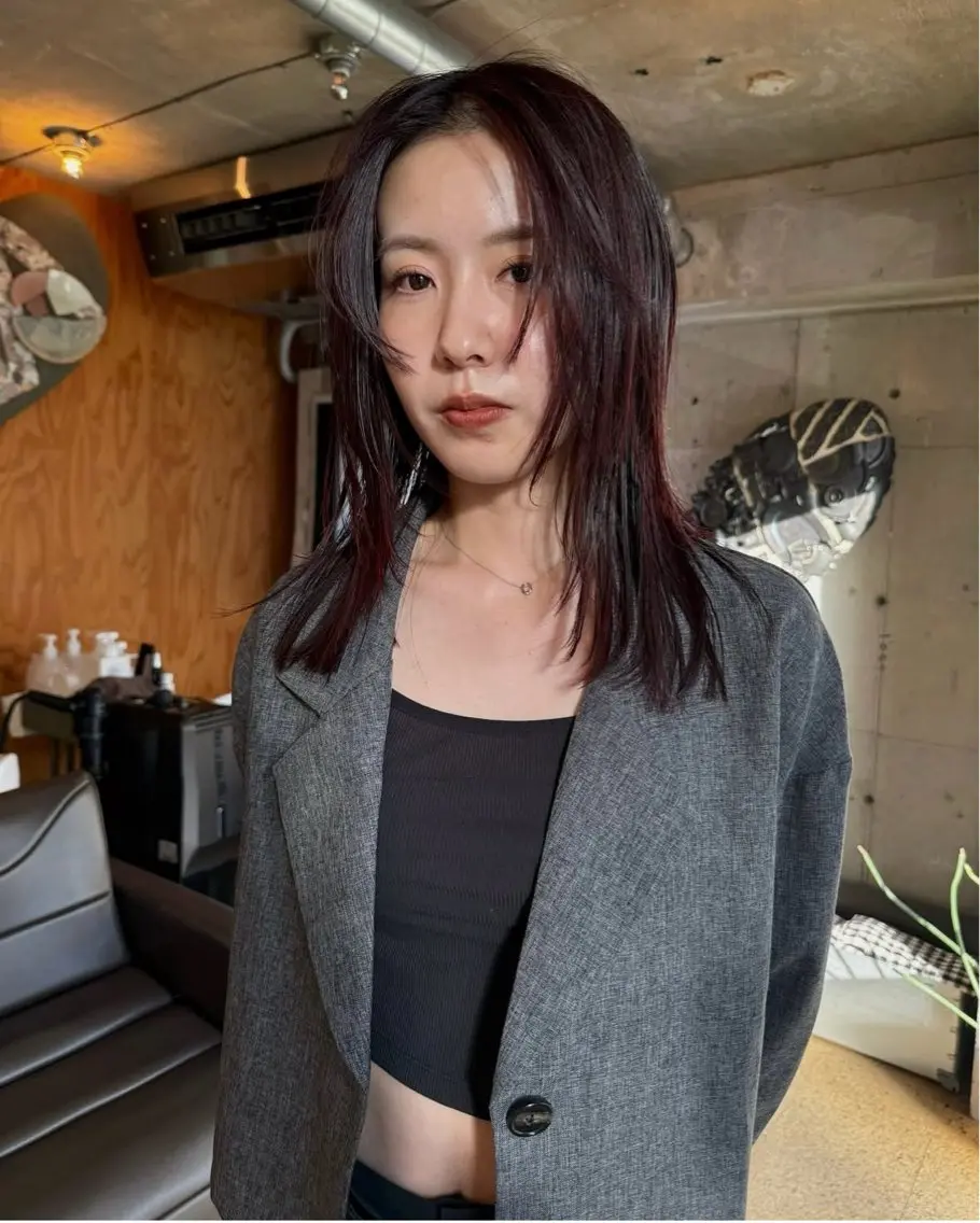 ロング カラー パーマ 切りっぱなしボブ ロングレイヤー ボブ 顔まわりレイヤー 顔周りカット カット YOKO/パーマ レイヤーカットのヘアスタイル