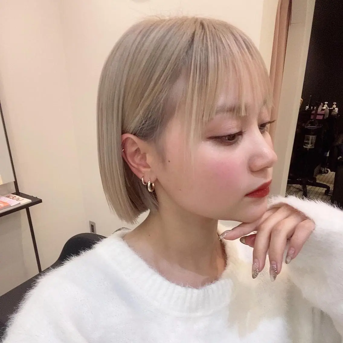 ショート カラー パーマ ヘアアレンジ メンズ キッズ ネイル マツエク・マツパ アイブロウ メンズバレイヤージュ メンズブリーチ メンズハイライト メンズハイトーン メンズインナーカラー カット ヘアカラー トリートメント 顔まわりレイヤー× 韓国ヘアオタベシンヤのヘアスタイル