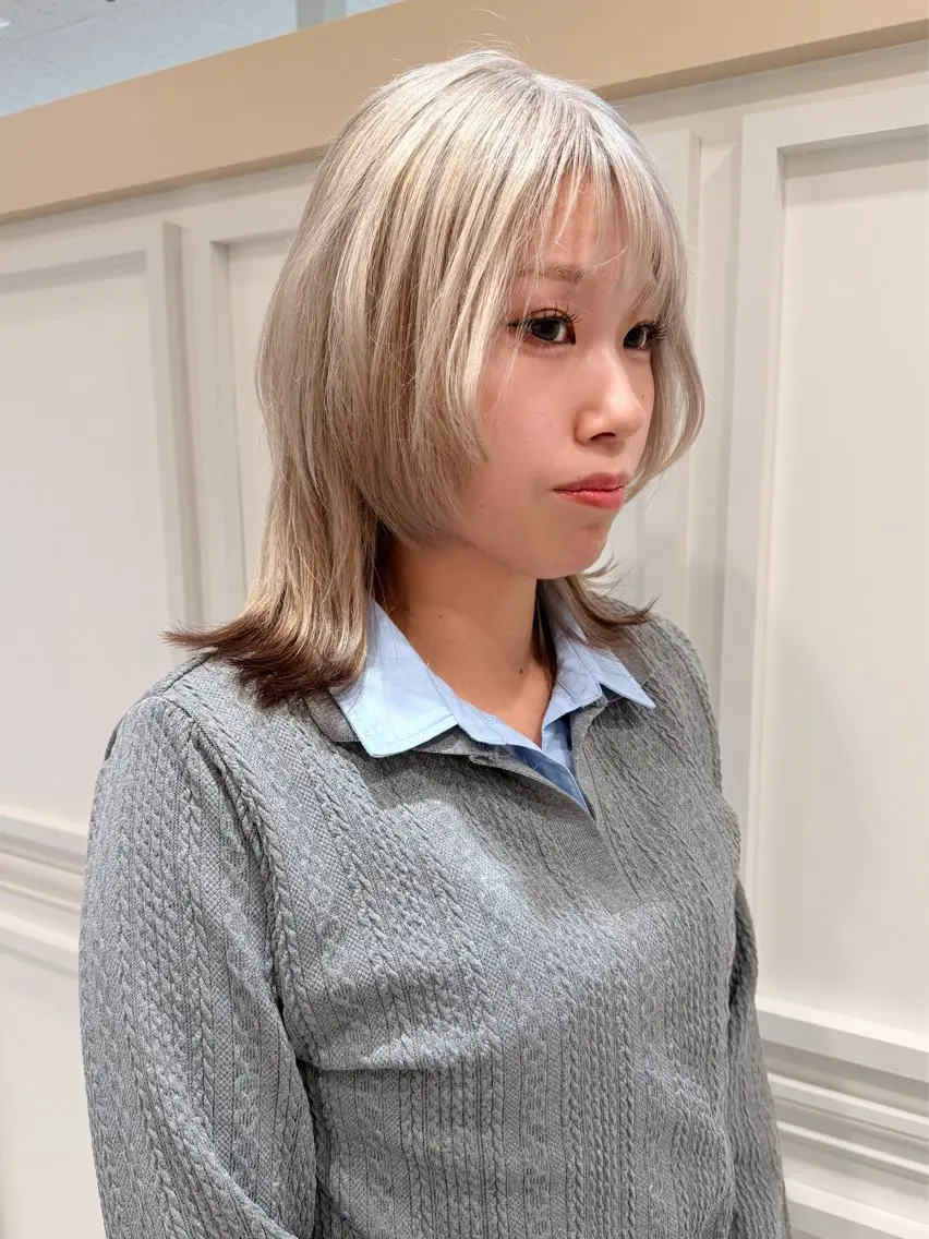 ミディアム カット ヘアカラー レイヤーカット特化 🩵RIHO🩵のヘアスタイル