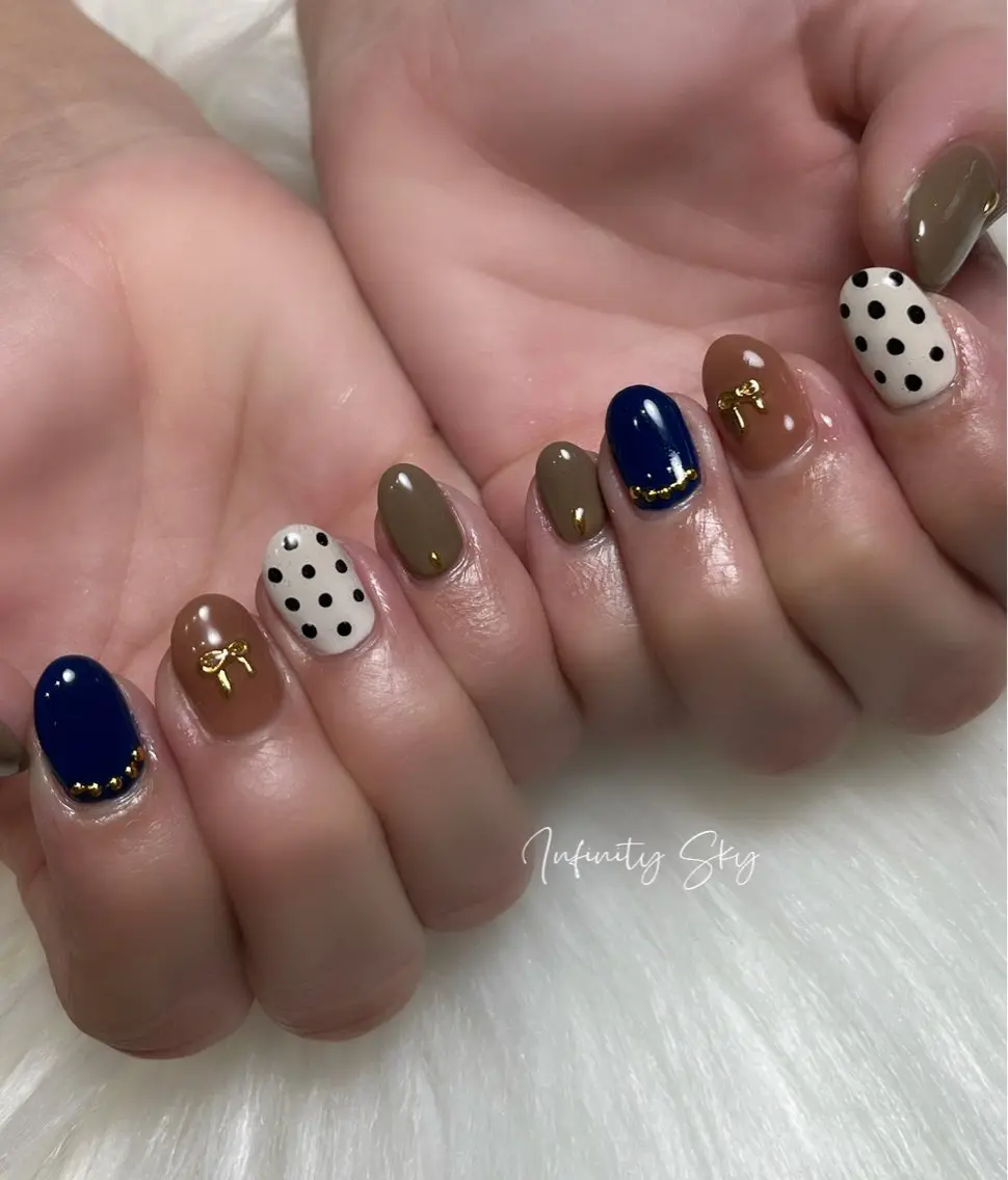 ネイル ドット infinity skyのネイルデザイン