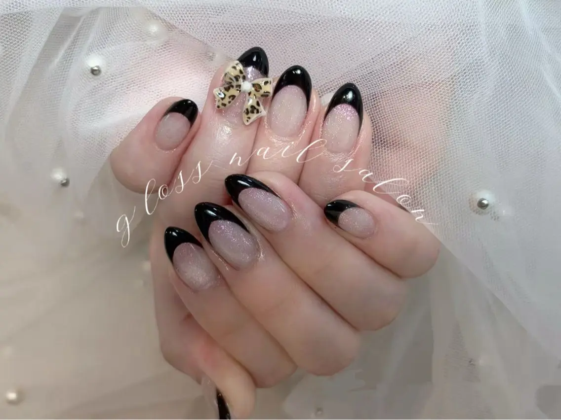 ネイル りこ🫧 gloss nailのネイルデザイン