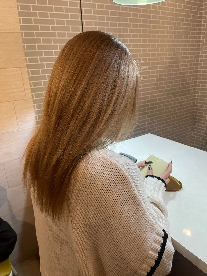 ミディアム カラー ヘアカラー ANDIAMO SAKAE🍁楓のヘアスタイル