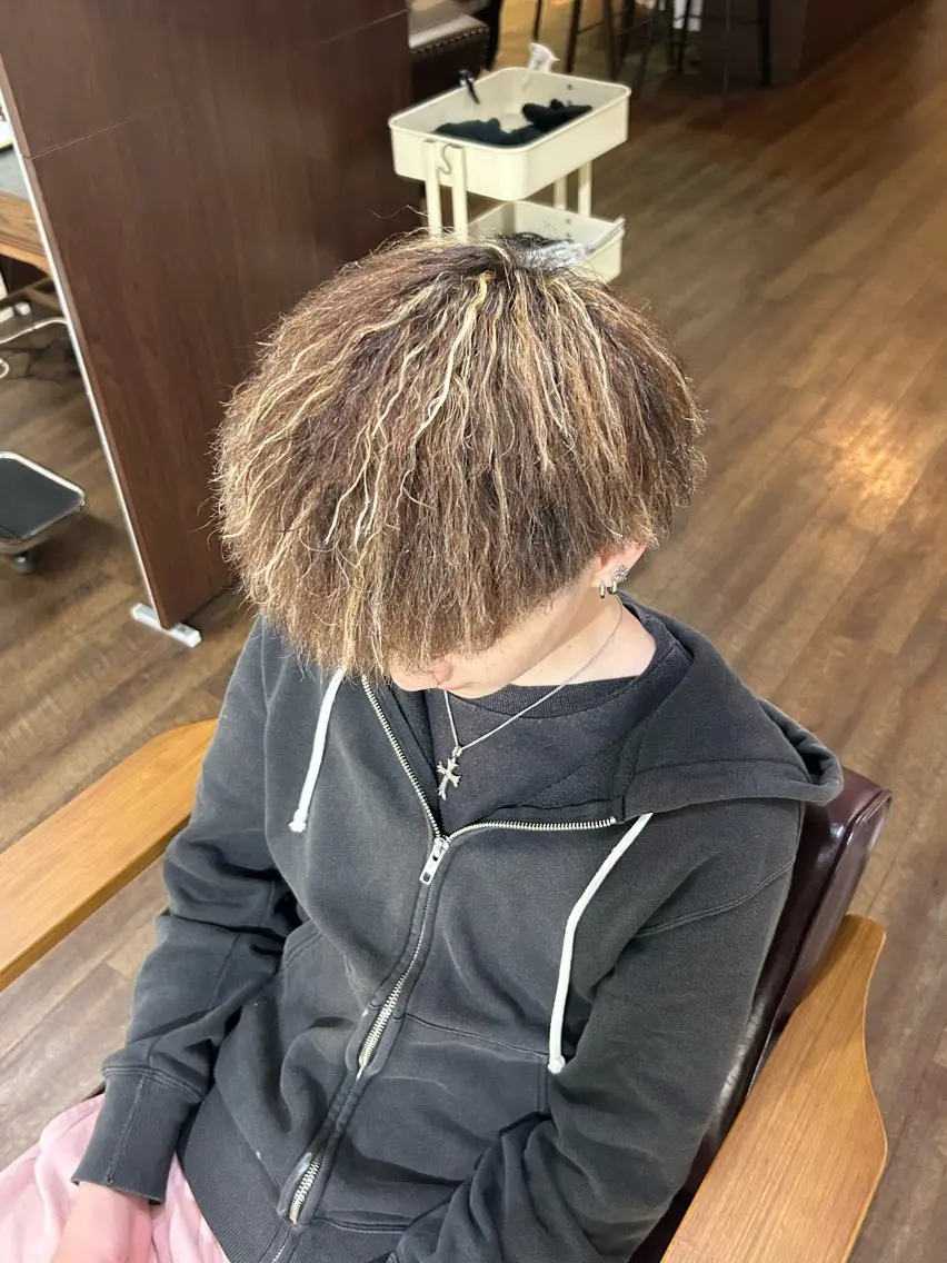 カラー ヘアカラー 🐣なな Wカラーモデル募集中のヘアスタイル