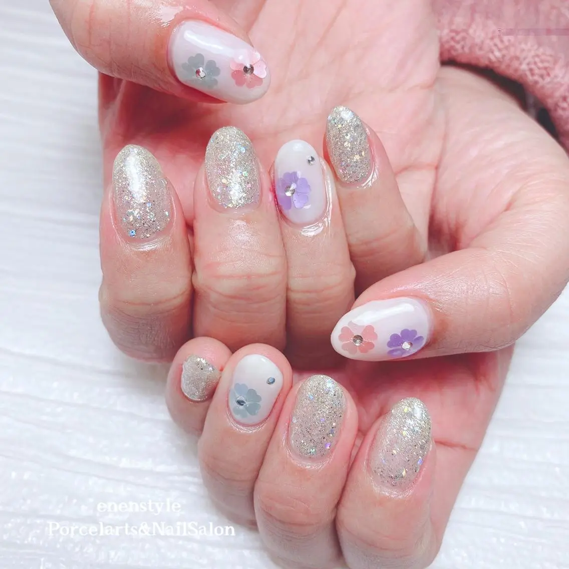 ミディアム ネイル 🐾enen style 🐾のネイルデザイン