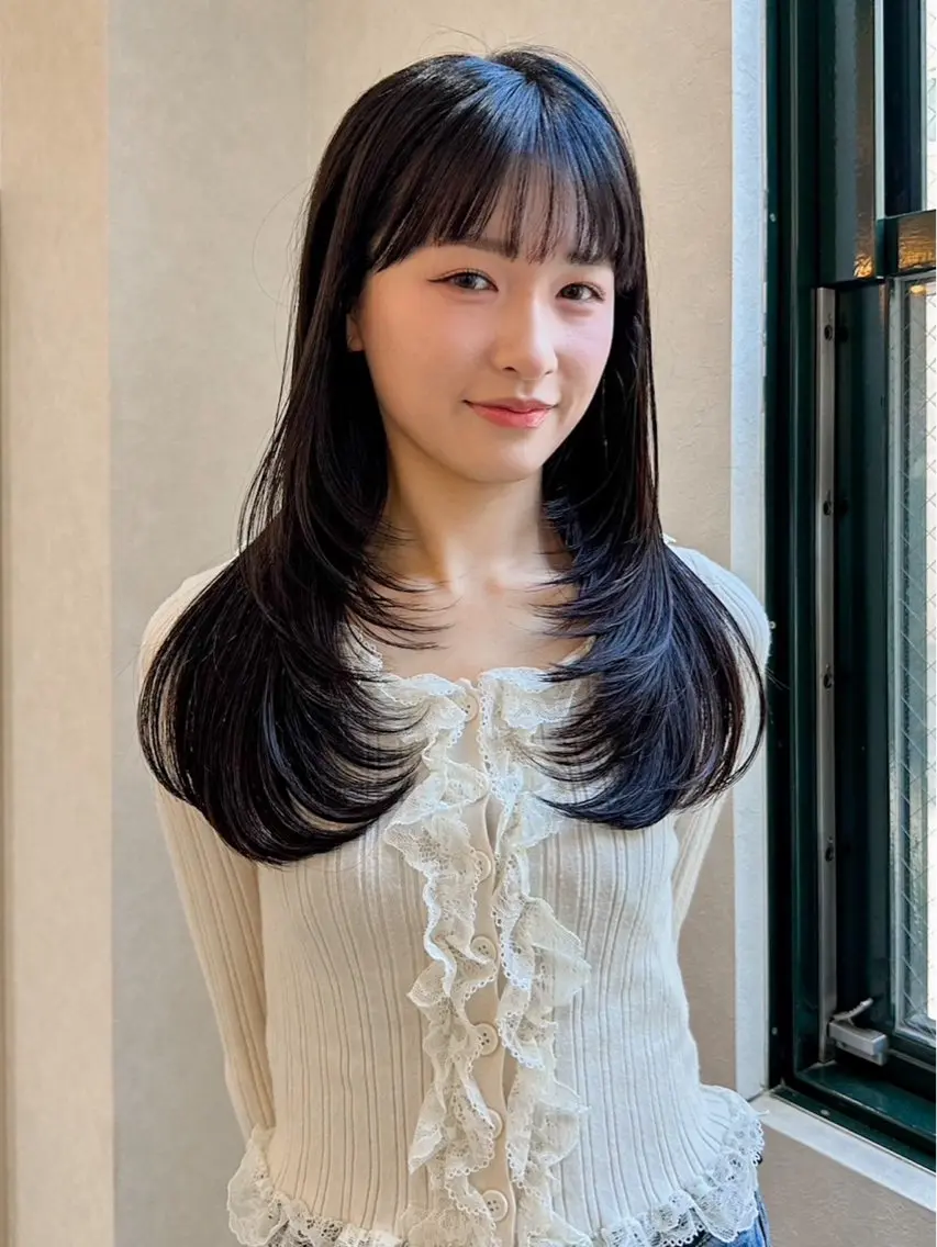 セミロング カラー 韓国風ヘア レイヤーカット 小顔カット 三宅 壱輝のヘアスタイル