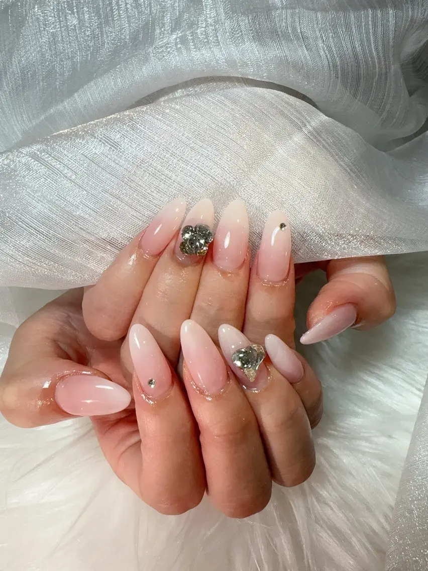 ネイル ハンドネイル ＆ME アンドミーのネイルデザイン