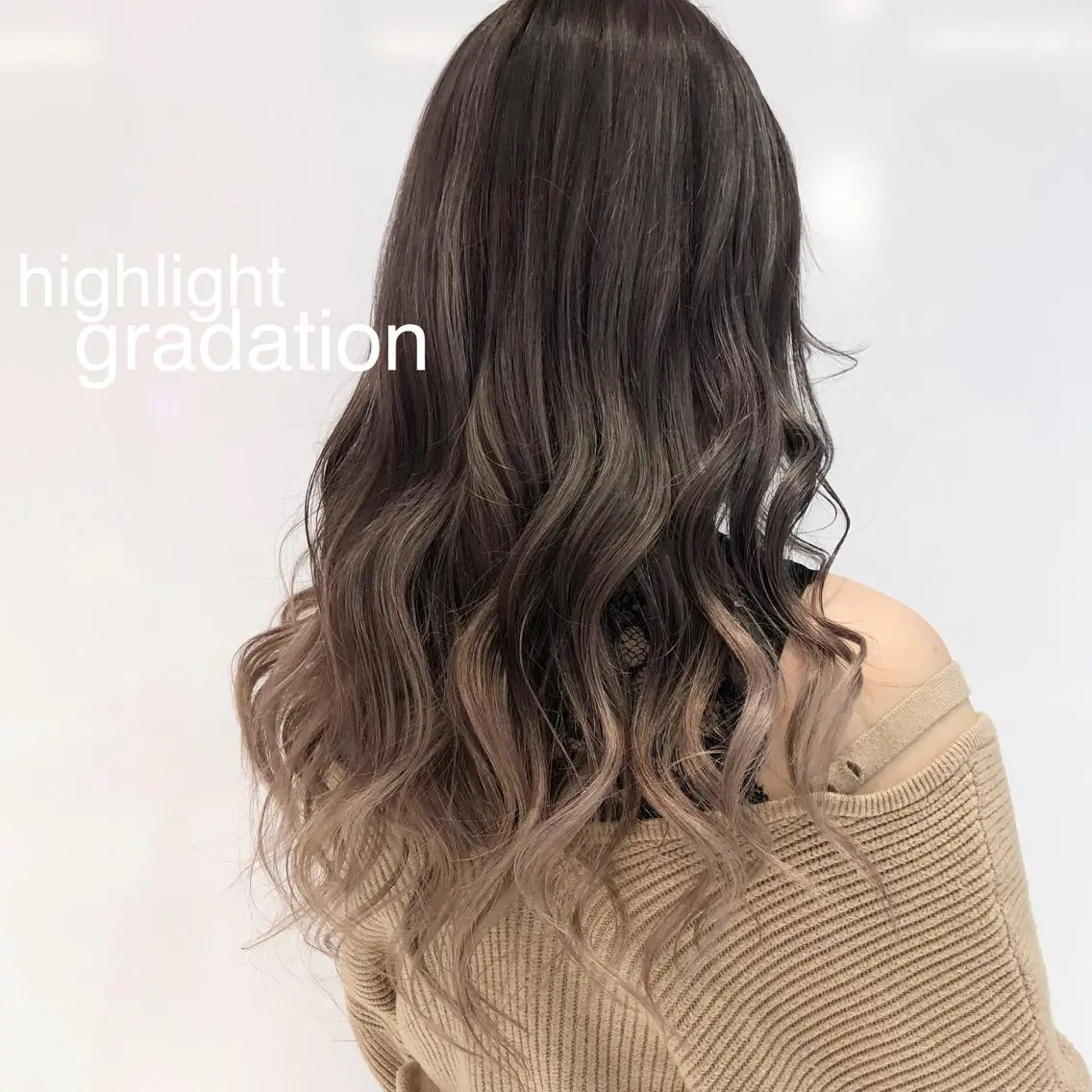ロング カラー グラデーションカラー ハイライトカラー ハイライト ヘアカラー 相川 愛実のヘアスタイル