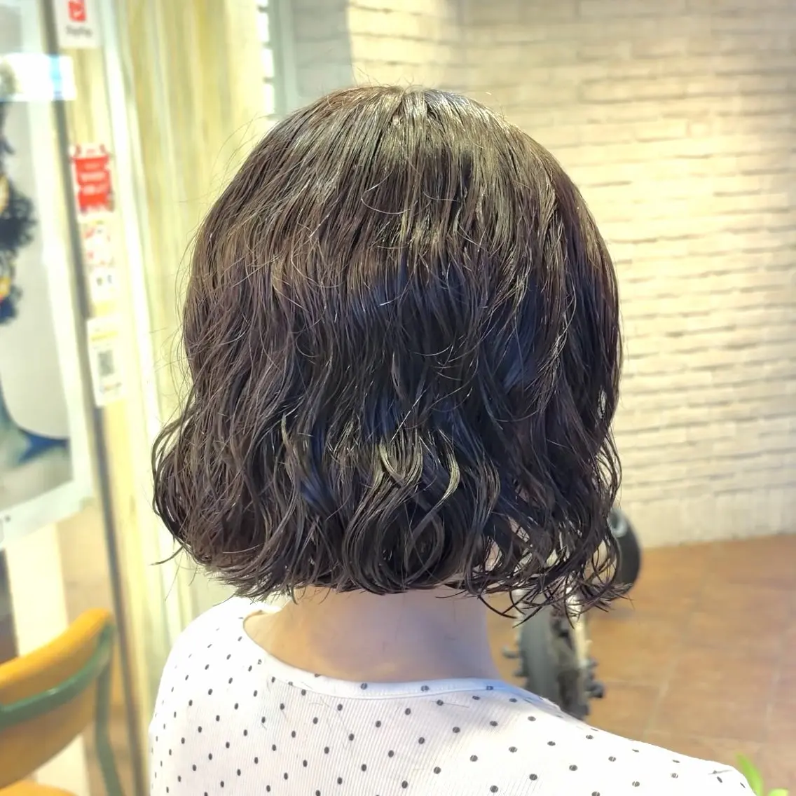 ミディアム パーマ ミディアムパーマ ボブ カット パーマ 横浜パーマ🌐ボブ✨ 暖色カラーもえかのヘアスタイル