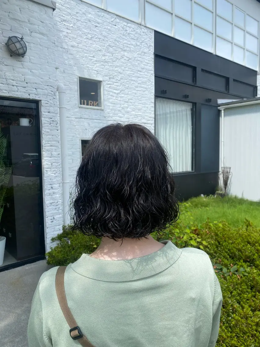 ミニモ学割U25 暗染限定ケアカラー+毛先カットの写真