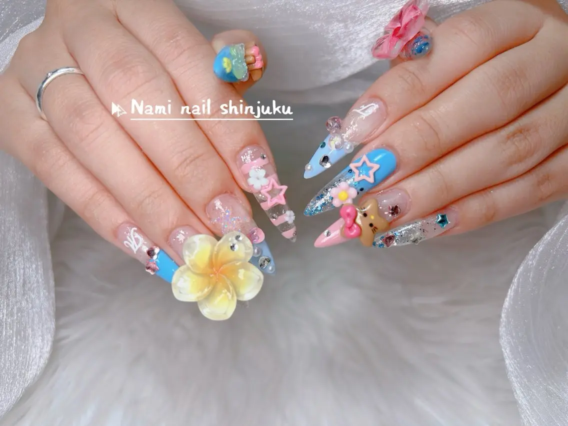 ネイル 長さ出し ガーリー 韓国ネイル ロングネイル 持ち込み ハンドネイル Nami nail salonのネイルデザイン