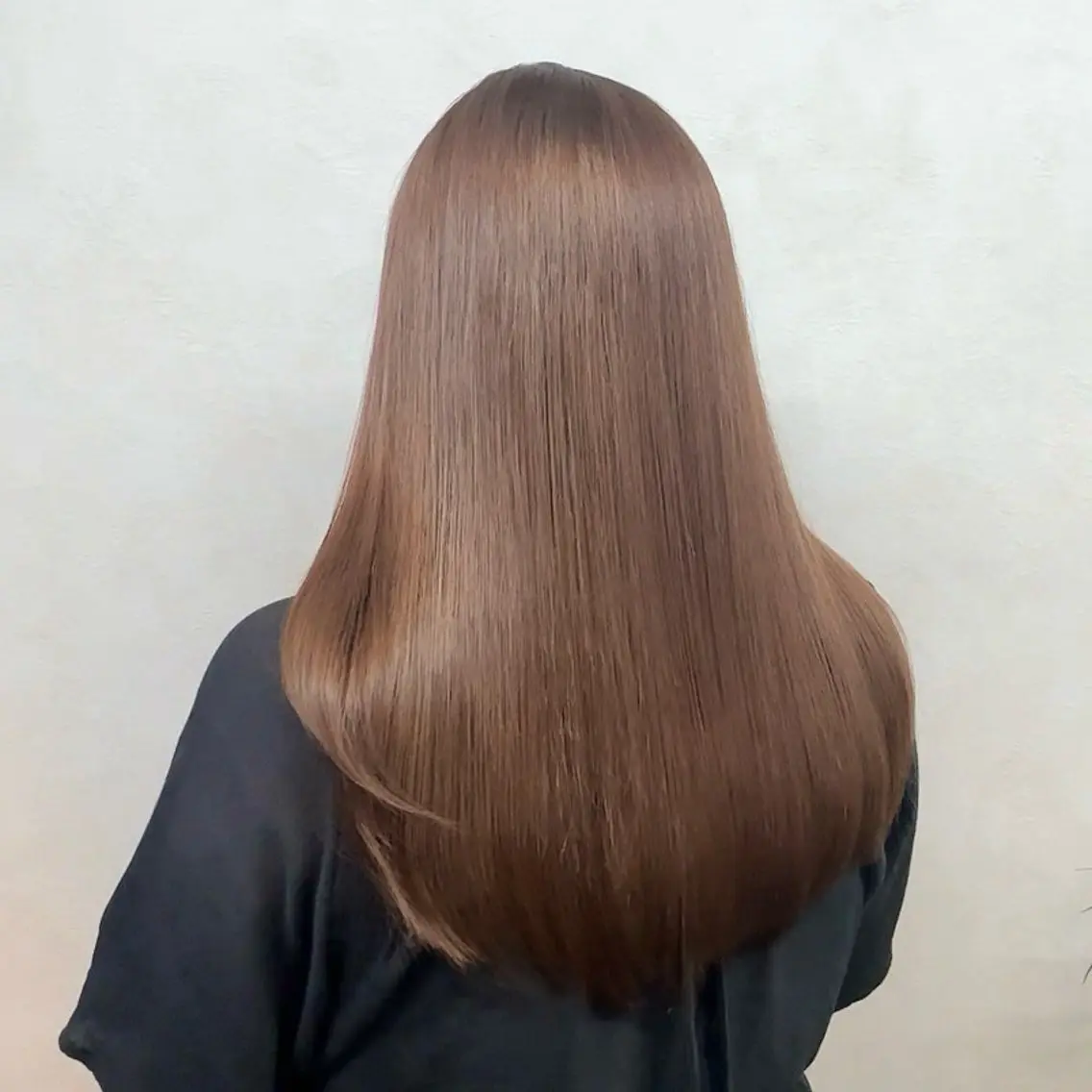 ロング 井上 彩加のヘアスタイル