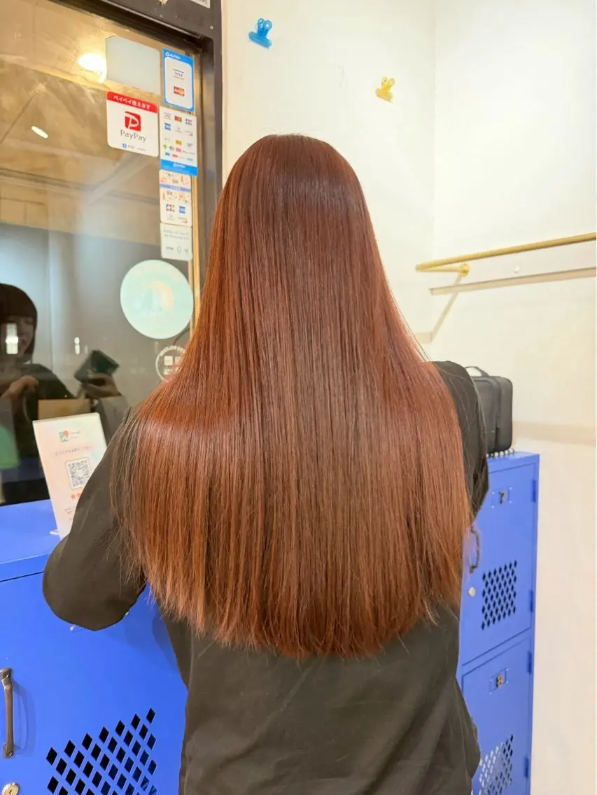ロング カラー LUCK ユナのヘアスタイル