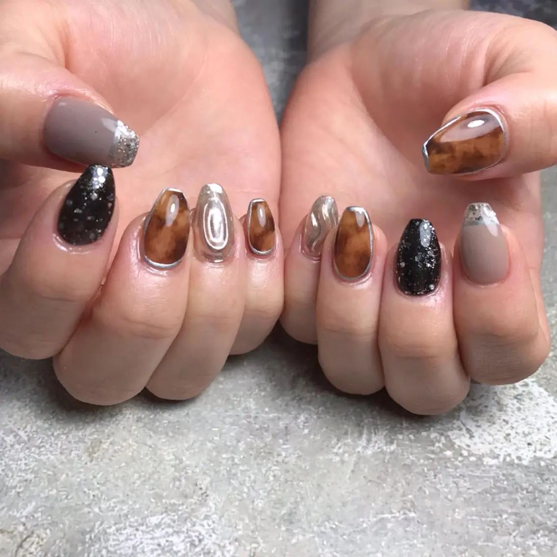ネイル べっ甲ネイル ミラーネイル chai nail &  eye📍鶴橋のネイルデザイン