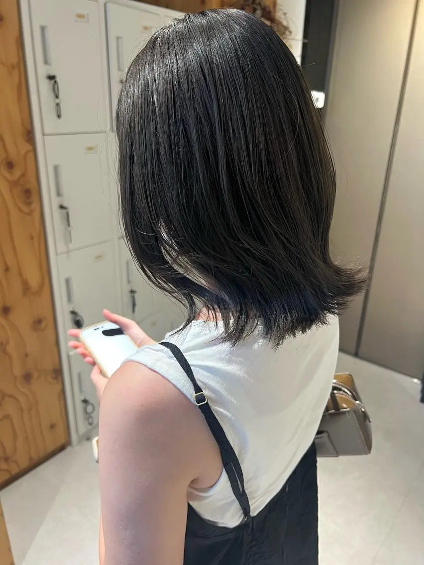 ミディアム 🧡YUU💚艶抜群 カラー✨/905号室のヘアスタイル