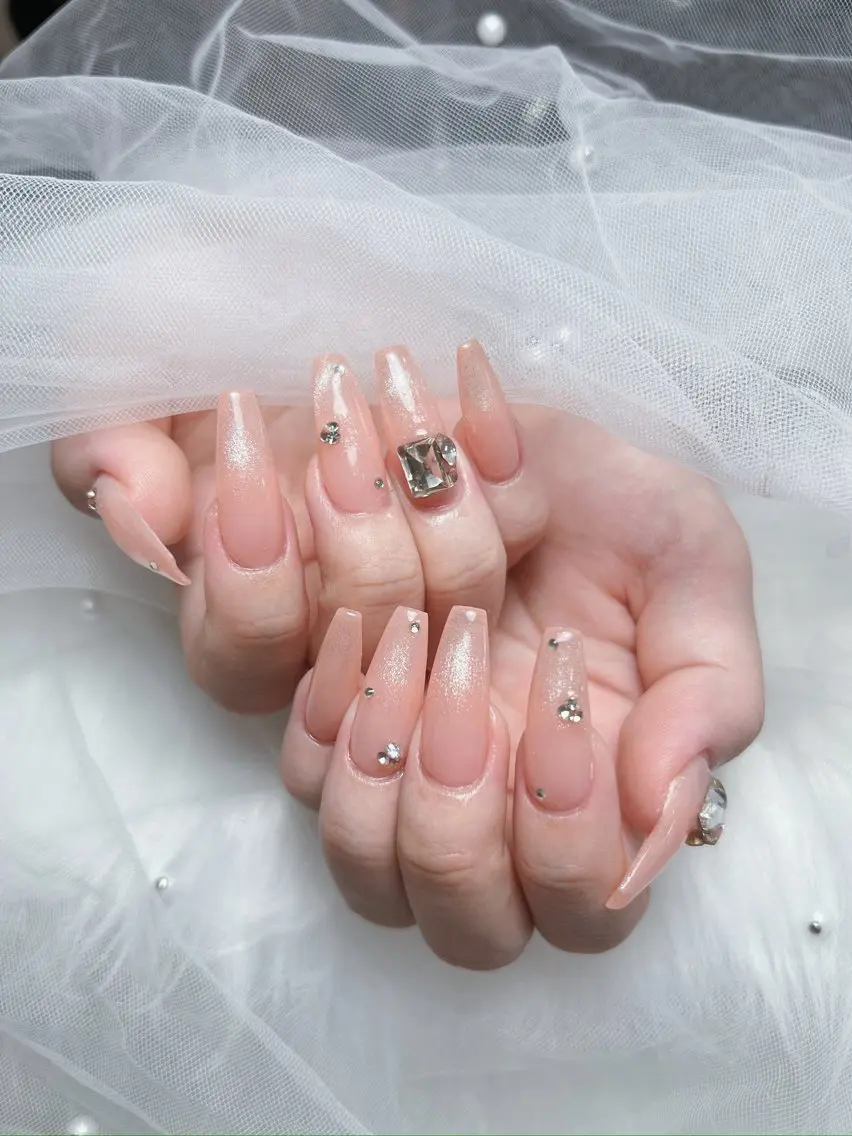 ネイル アートネイル オーロラネイル チークネイル 長さ出し フットネイル Miya _nailのネイルデザイン