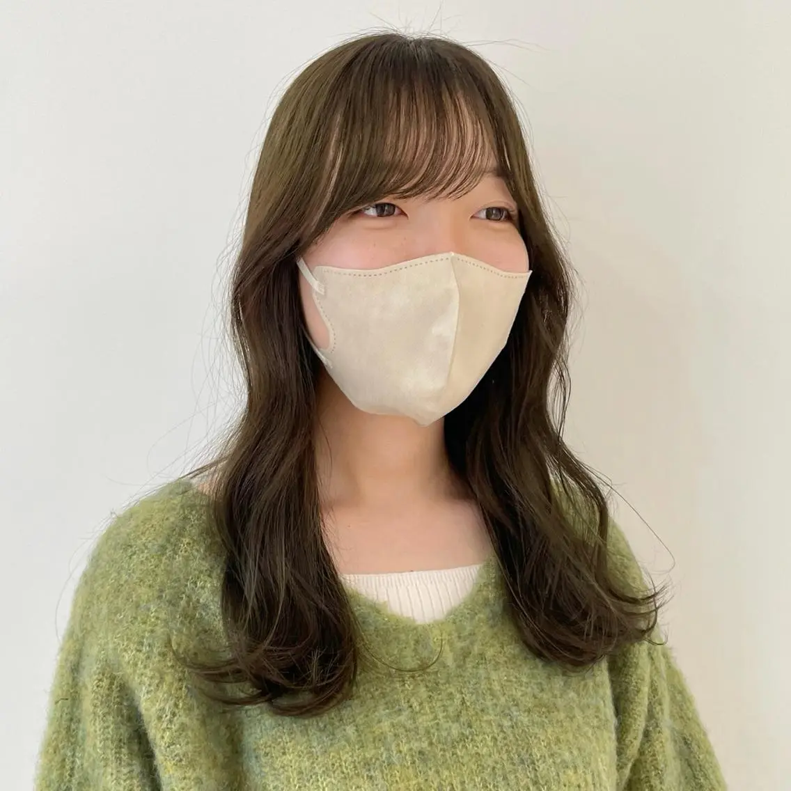 セミロング カラー ベージュカラー ブリーチ ブリーチなしカラー オリーブベージュ ベージュ🤎透明感 カラー🤎anriのヘアスタイル