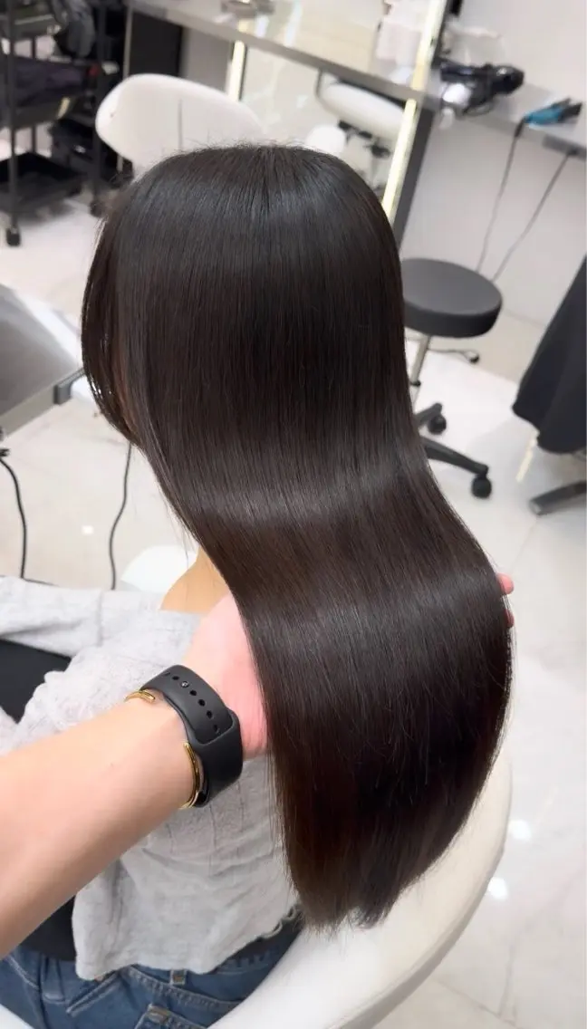 セミロング カット 縮毛矯正 トリートメント MAKOTO／縮毛 矯正／梅田／茶屋町のヘアスタイル