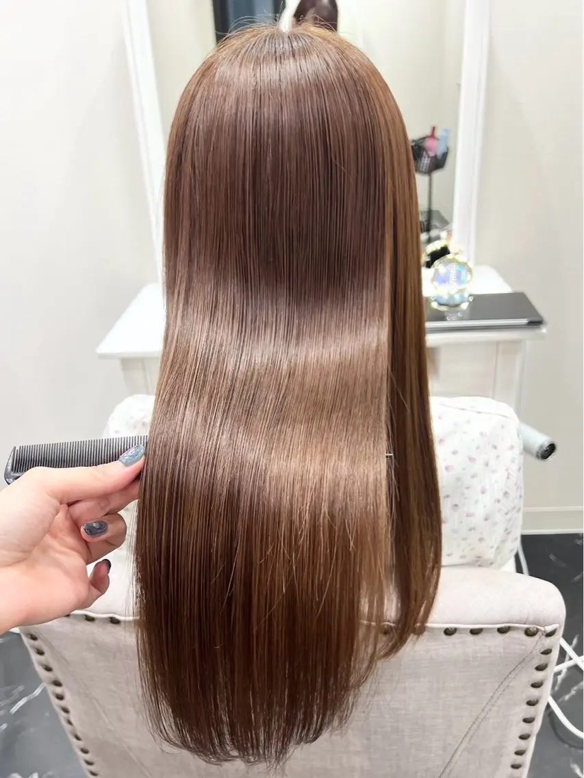 セミロング カラー ナガラ エイジのヘアスタイル
