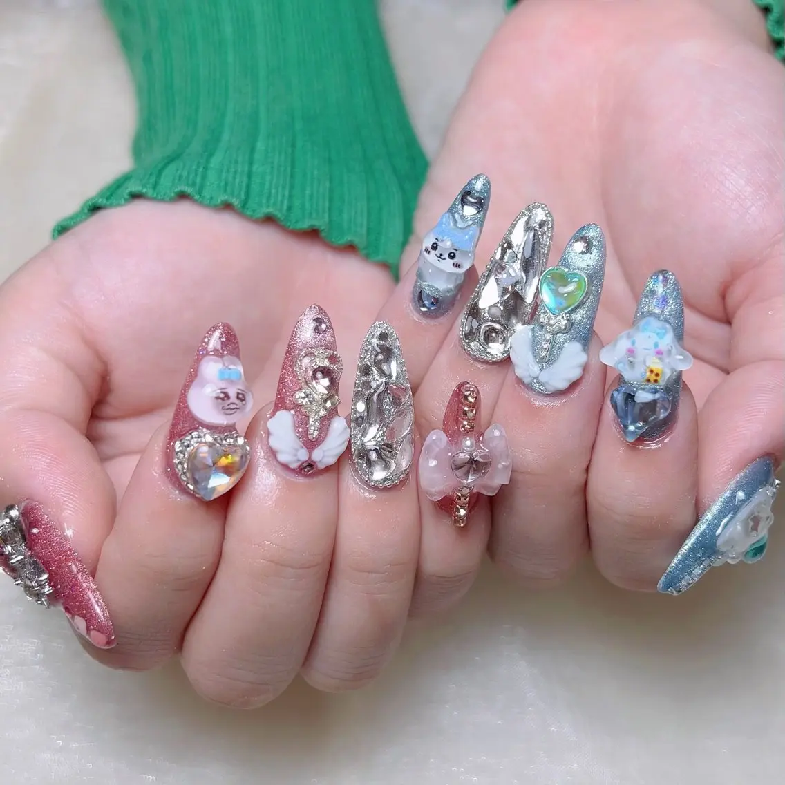 メンズ ネイル メンズ韓国風 アートネイル オーロラネイル ガーリー キラキラネイル ハンドネイル Nail salon 木にいるのネイルデザイン