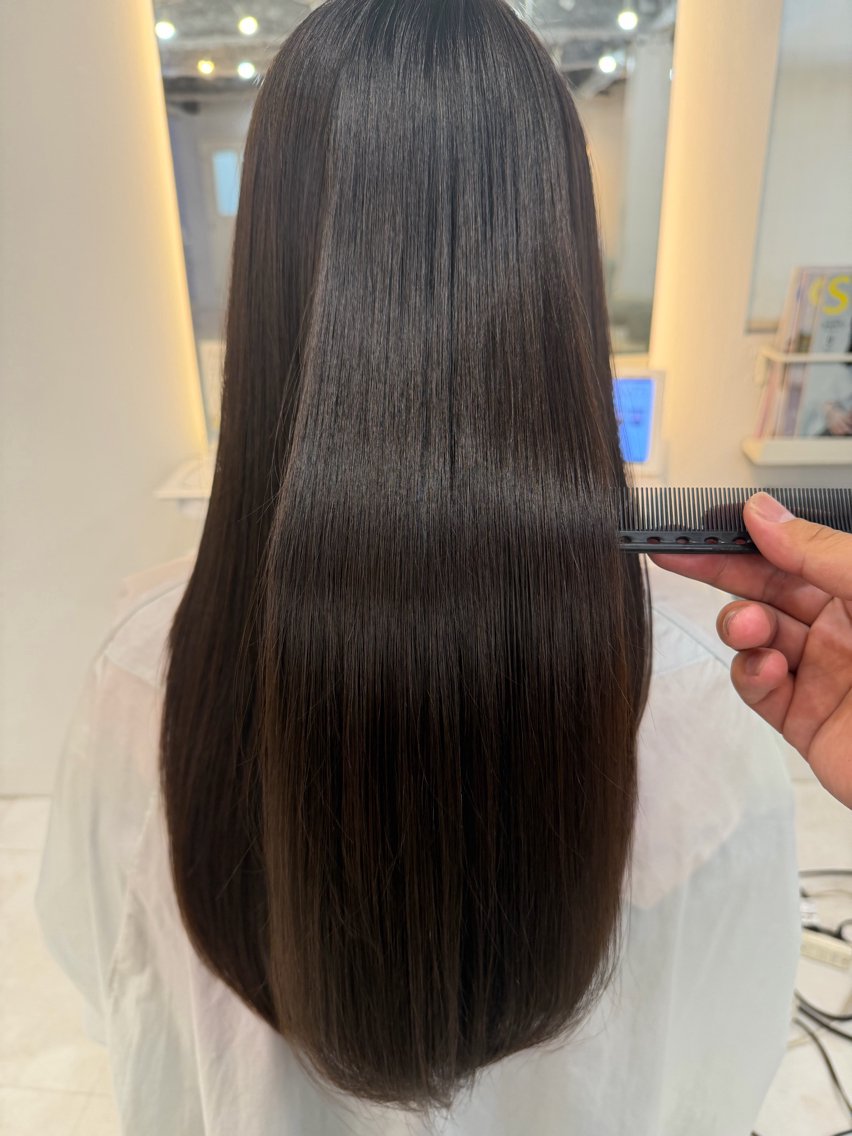 ロング カット ヘアカラー トリートメント 中屋 光貴のヘアスタイル