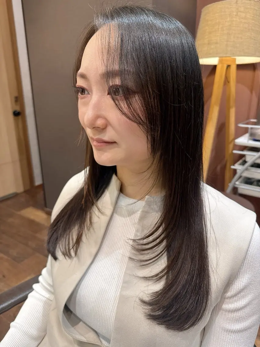 ロング 顔まわりレイヤー レイヤーカット カット トリートメント 🌻井上 マリー🌻のヘアスタイル