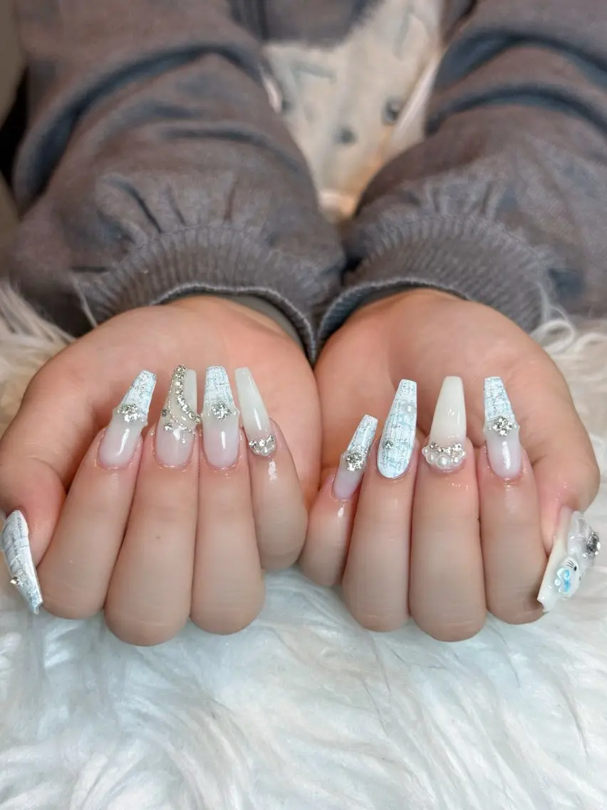 ネイル オーロラネイル ボルドー ブラウン 氷ネイル・うるうるネイル キラキラネイル ハンドネイル Julli NailStudioのネイルデザイン