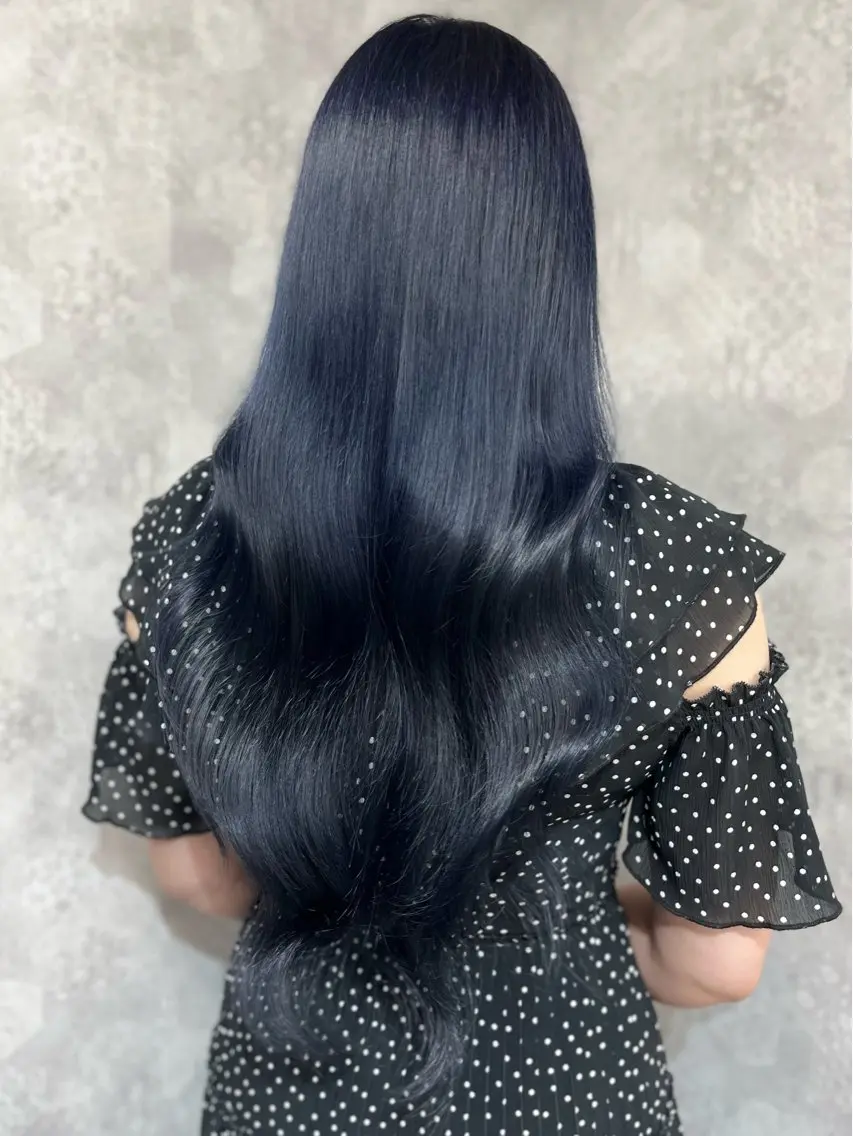 ロング カラー ヘアアレンジ ヘアカラー トリートメント 韓国レイヤーカット/ 儚げカラーチナツのヘアスタイル