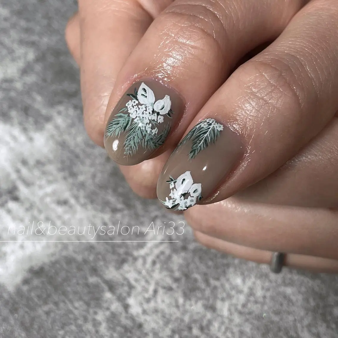 ネイル ニュアンスネイル 夏ネイル ハンドネイル プライベートサロン Ari33nailのネイルデザイン