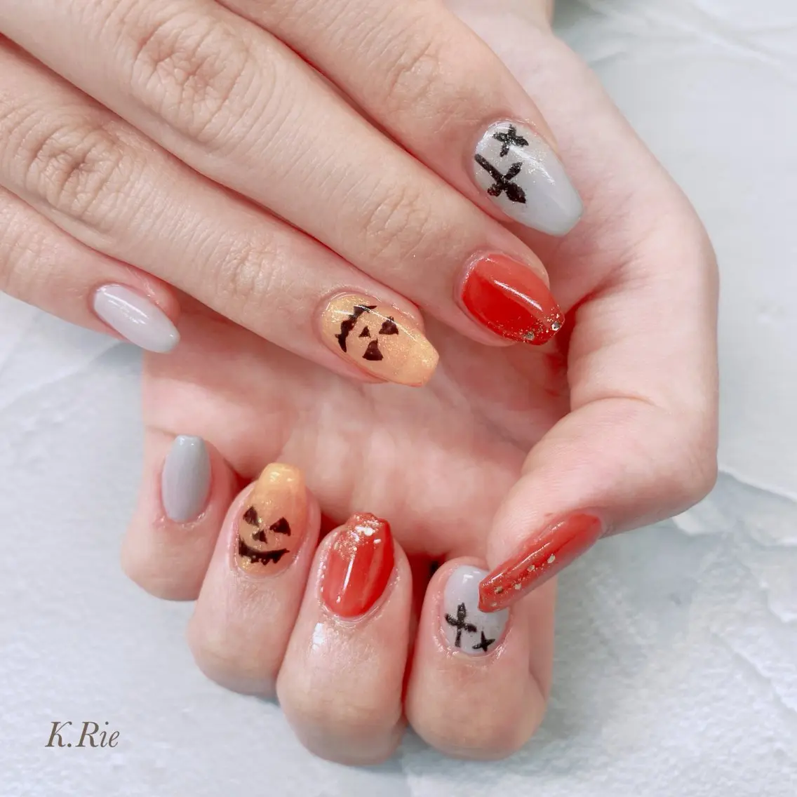 ネイル K. Rie minionのネイルデザイン