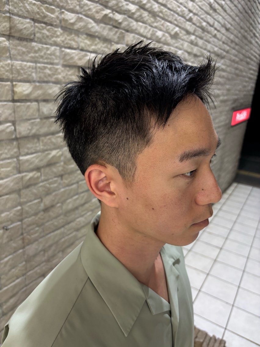 ショート メンズ 【メンズ特化】セン ターパート/保坂太一のヘアスタイル