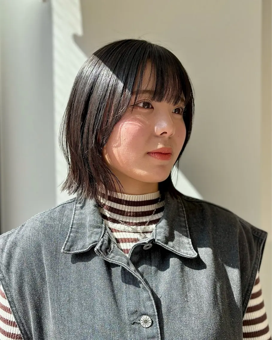 ショート カラー パーマ ヘアアレンジ メンズ 切りっぱなしボブ メンズ韓国風 ボブ くせ毛 髪質改善 切りっぱなしヘアボブ ミディアムヘアRYOのヘアスタイル