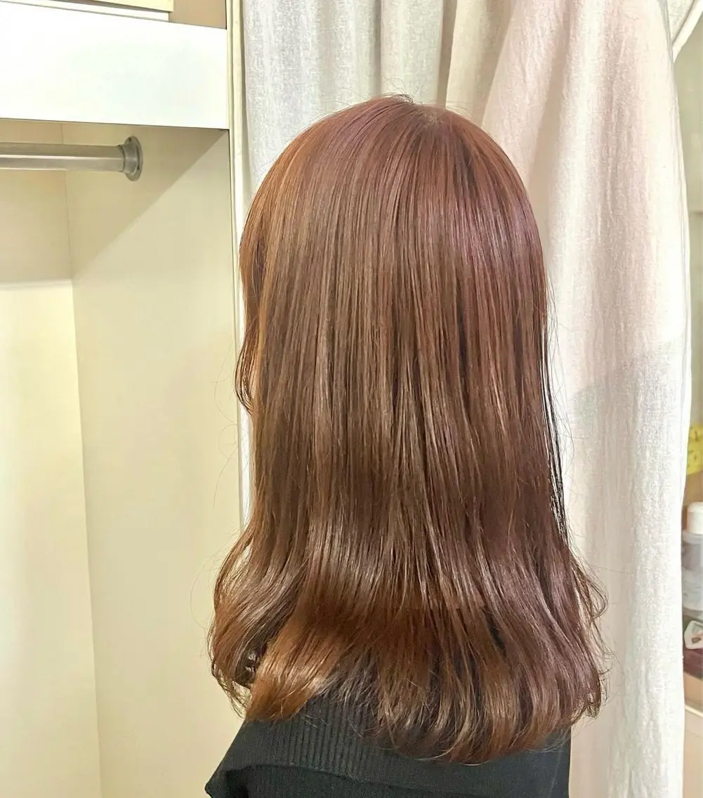 セミロング カラー ブラウンカラー オレンジ オレンジブラウン 小林 かんなのヘアスタイル