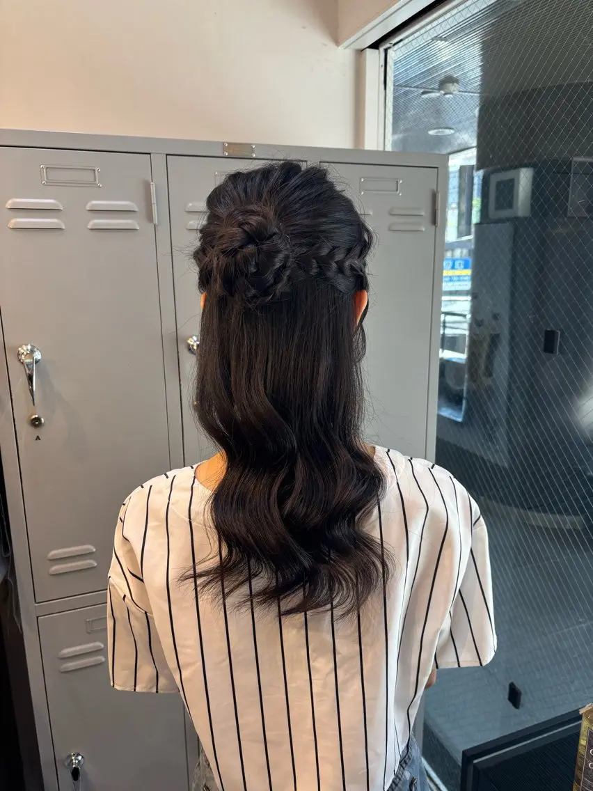ヘアアレンジ ヘアセット 🌙髪質改善カラー Momoka🦋のヘアスタイル