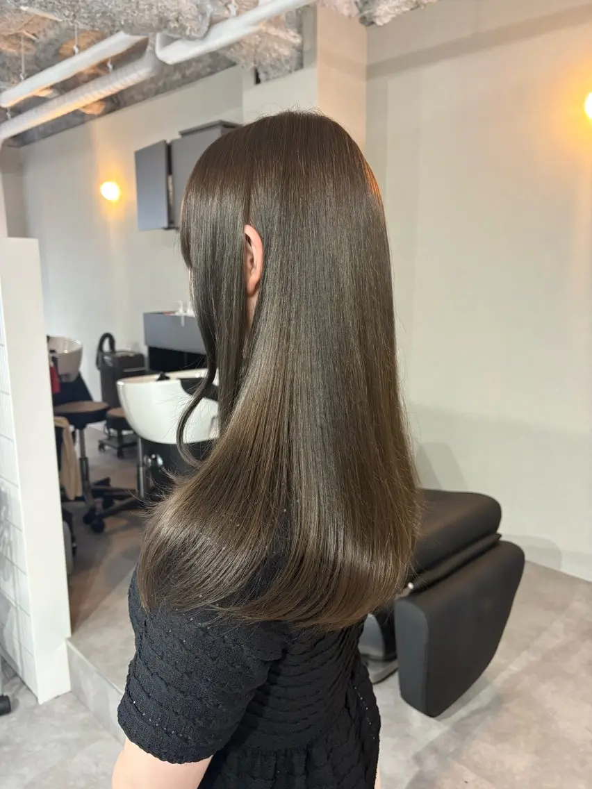 セミロング カラー ブリーチ 透明感カラー ダブルカラー グレージュ ミント ヘアカラー トリートメント 栄美容室/韓国ヘア /YAGI🇰🇷のヘアスタイル