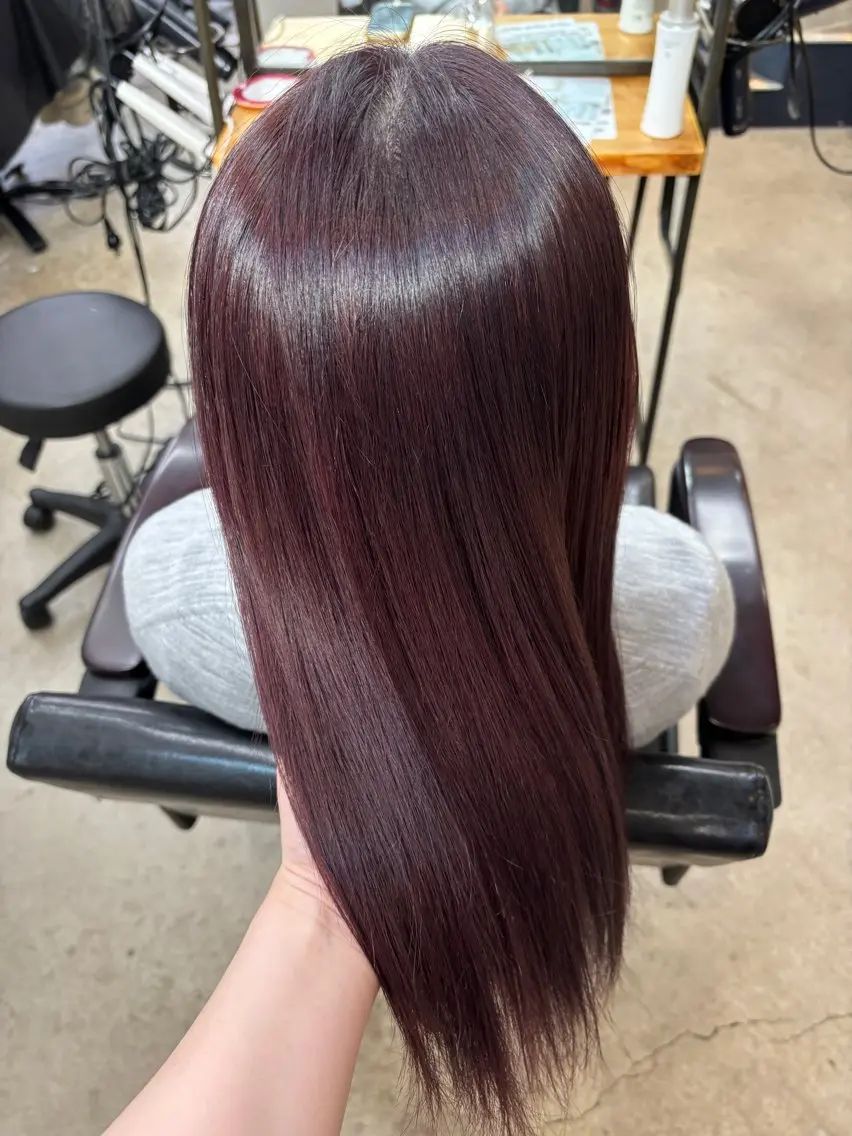 カット+髪質改善ストレート+カラー+トリートメント🍓うねりや広がりを縮毛矯正で解決！カラーでツヤ感たっぷり🍓の写真