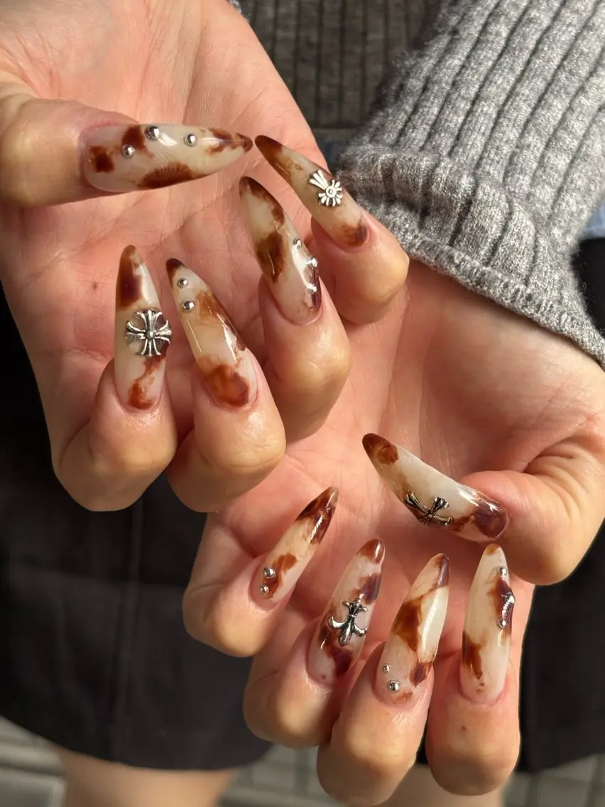 ネイル ハンドネイル 🪐富島彩夏 /海外nail🪐のネイルデザイン