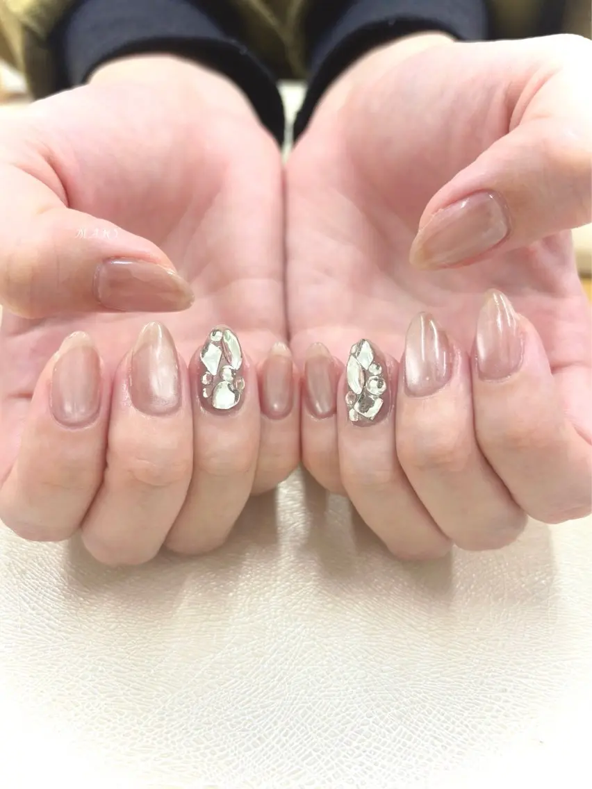 ネイル グラデーション キラキラネイル ラメ(グリッター) ラメグラデーション ニュアンスネイル ハンドネイル Mary nail .narumiのネイルデザイン