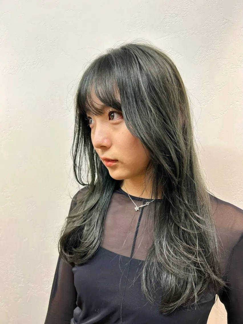 ロング カラー 顔まわりレイヤー 顔周りカット レイヤーカット 透明感カラー/ボブ/ meruのヘアスタイル
