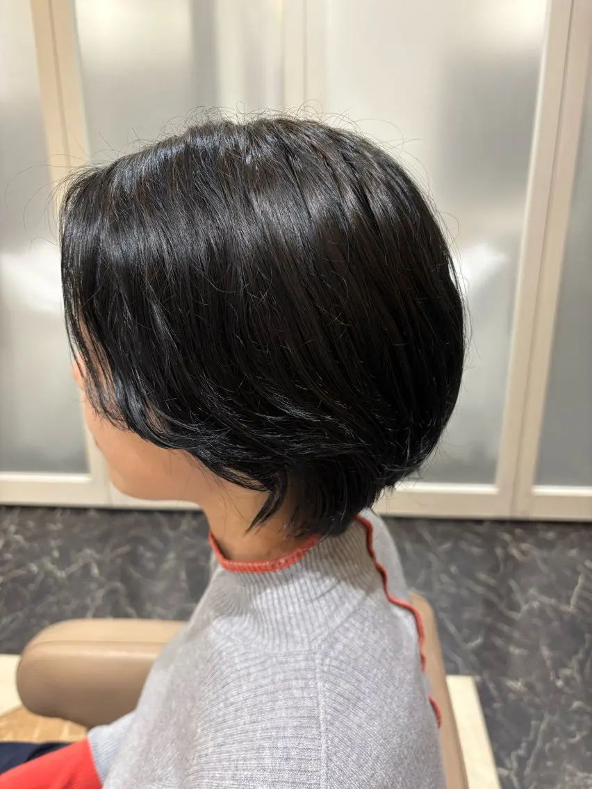 ショート 髪質改善カラー なーこ💖🌈のヘアスタイル